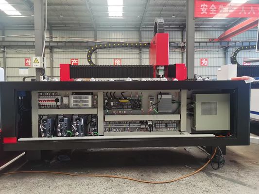 1000W-6000W Metalen 3015 Fiber Laser Cutter Laser Snijmachine voor het snijden van ijzeren staal Aluminium koper plaat