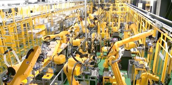 FANUC Robotic Arm Fiber Laser Cutter met Collaborative CRX Cobot-technologie voor automatisch 3D-metalen snijden in kleine werkplaatsen